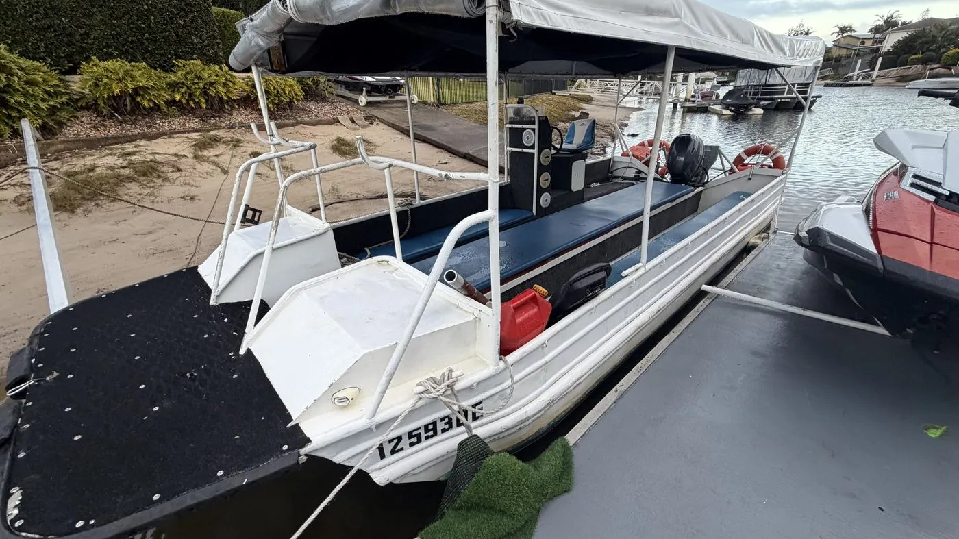 Coral Explorer bow and helm, photographed by day